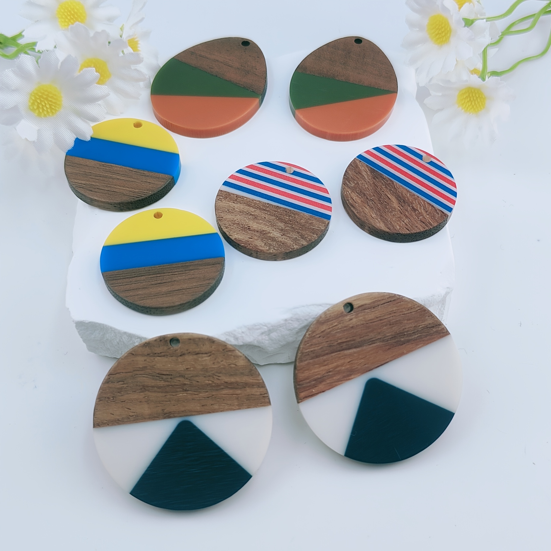 8pcs Unique Retro Resin and Wood Pendant Set for Jewelry Making
